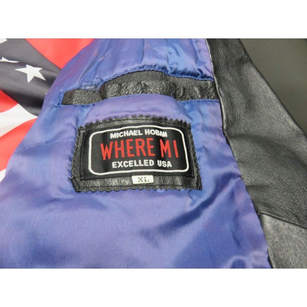 Vintage Black and White Bomber Jacket - Picture 12 of 16